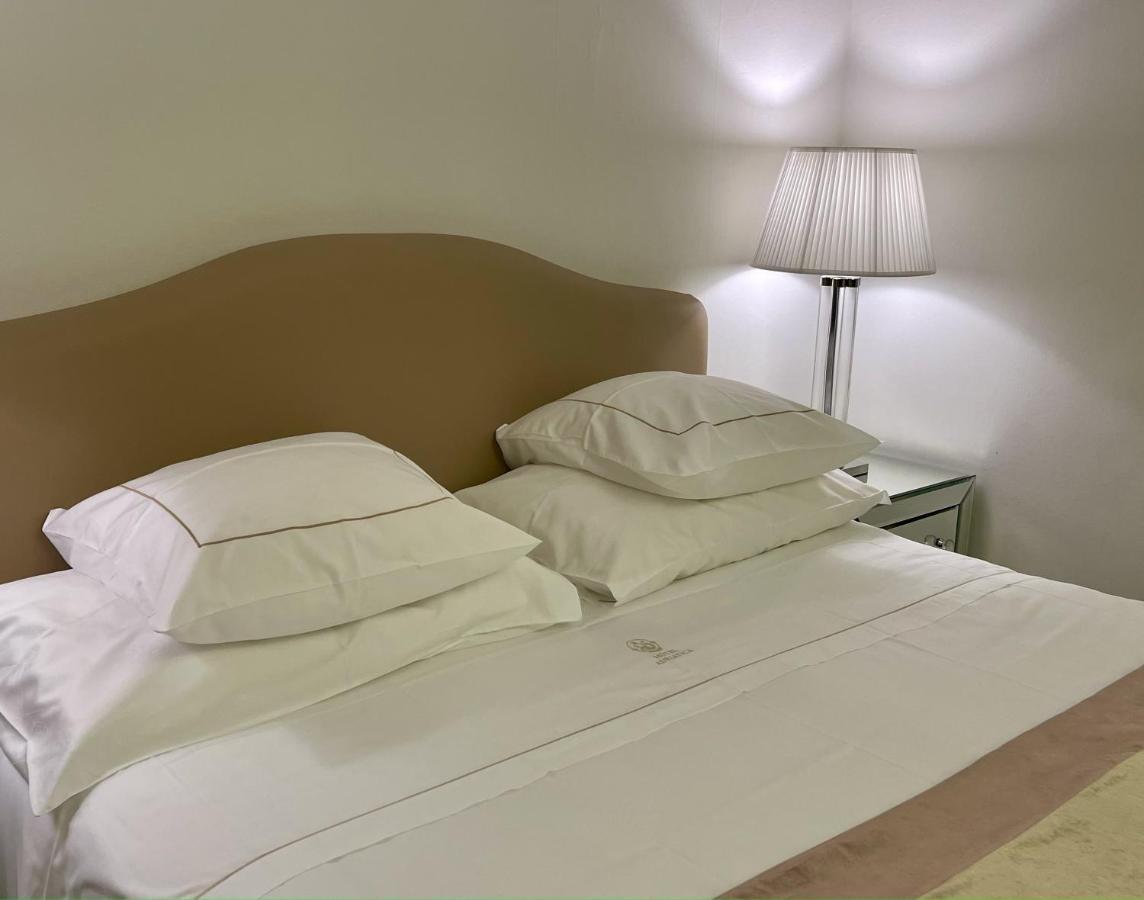 Hotel Adriatica Женева Экстерьер фото