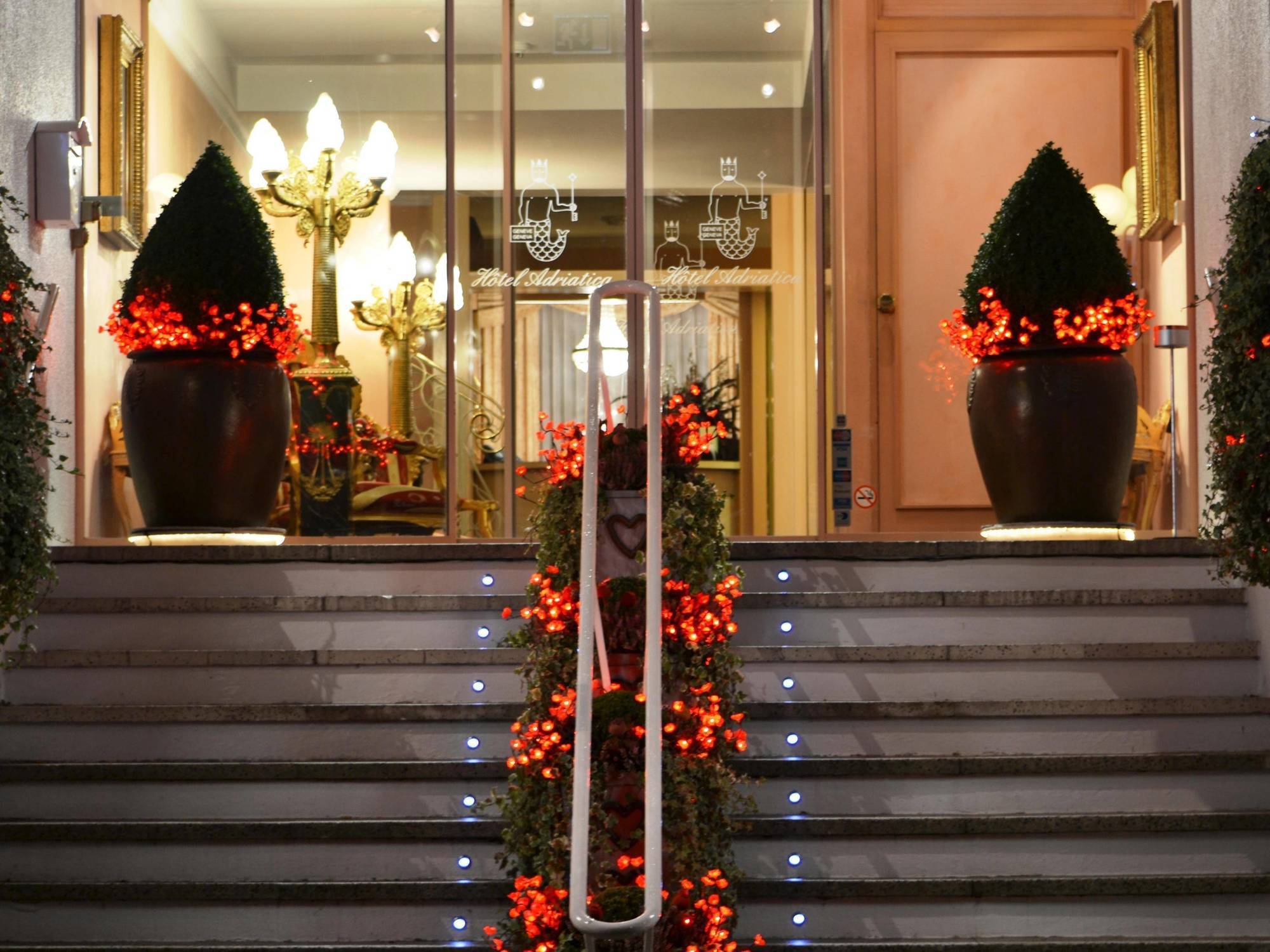 Hotel Adriatica Женева Экстерьер фото